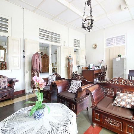 Reddoorz Syariah Near Wijilan Yogyakarta Hotel Kültér fotó