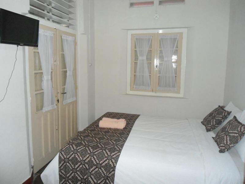 Reddoorz Syariah Near Wijilan Yogyakarta Hotel Kültér fotó