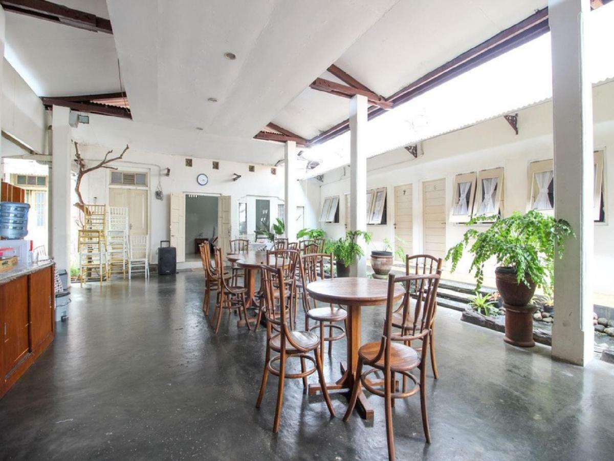 Reddoorz Syariah Near Wijilan Yogyakarta Hotel Kültér fotó